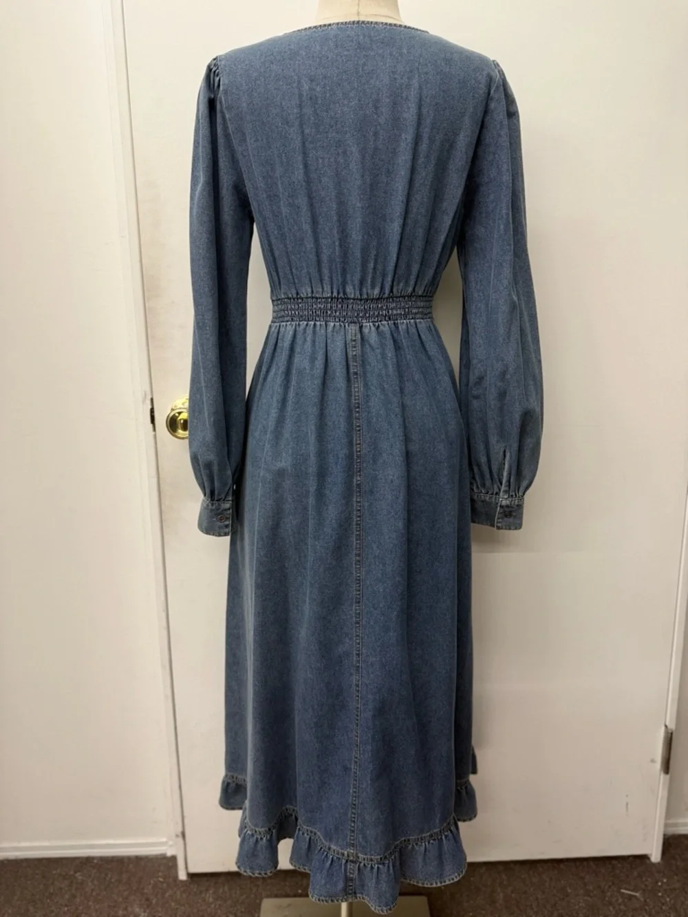 Women's Long Sleeve Denim Maxi Dress in Blue - Picture 2 of 5